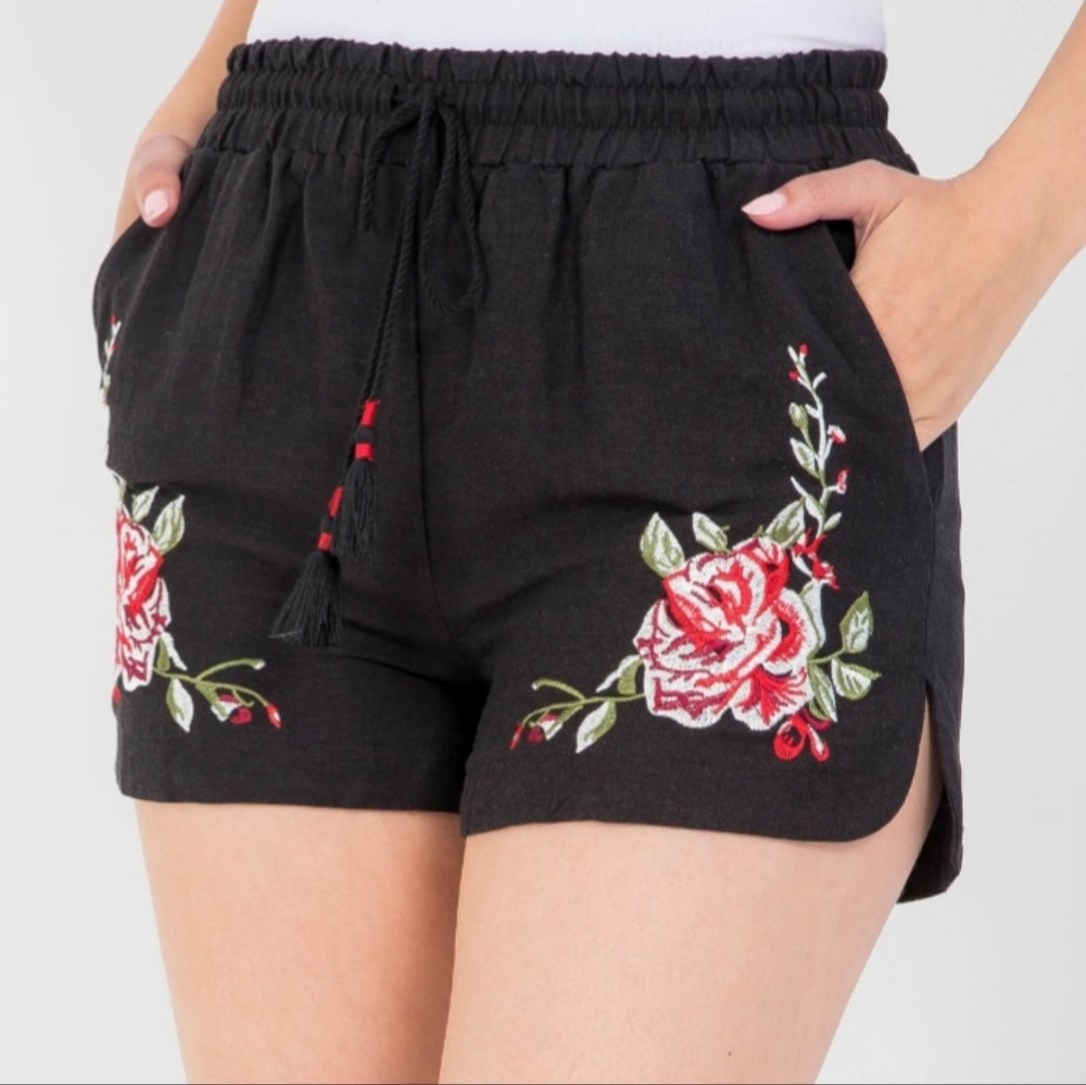 🌼Draw String Stretch Waist Shorts🌼